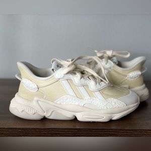 Size 6 - adidas Ozweego x Disney The Little Mermaid Collection - Ursula 2021